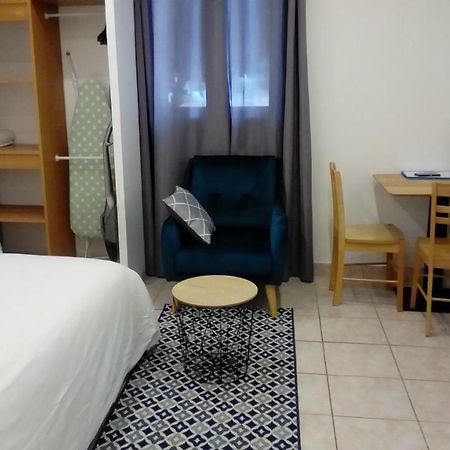 Appartement Aad1 Clamart 200 M Du Tramway T6 St Pave Blc Avec Cuisine Separee 外观 照片