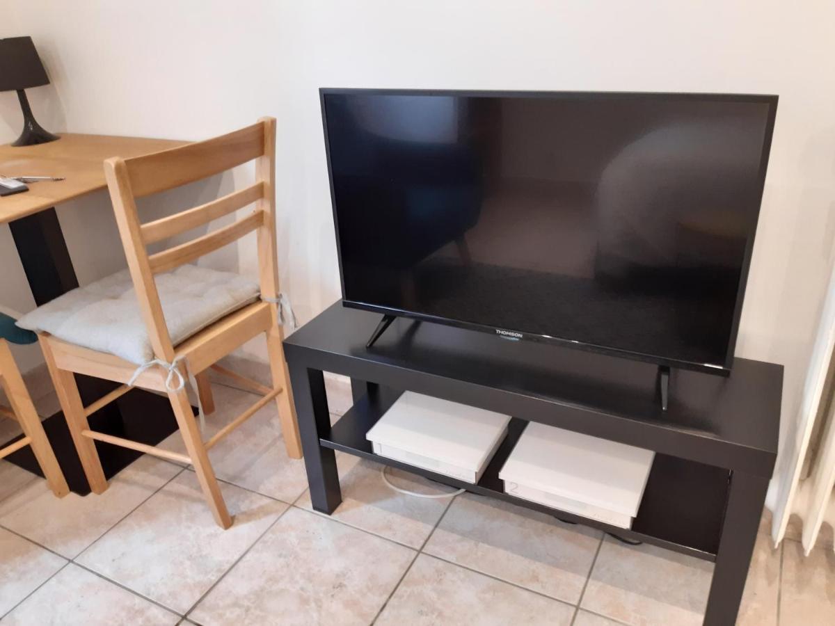 Appartement Aad1 Clamart 200 M Du Tramway T6 St Pave Blc Avec Cuisine Separee 外观 照片