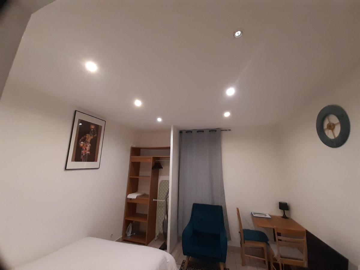 Appartement Aad1 Clamart 200 M Du Tramway T6 St Pave Blc Avec Cuisine Separee 外观 照片