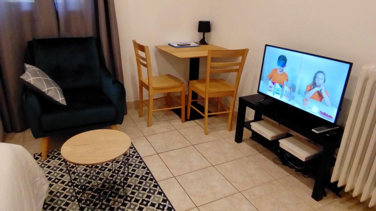 Appartement Aad1 Clamart 200 M Du Tramway T6 St Pave Blc Avec Cuisine Separee 外观 照片